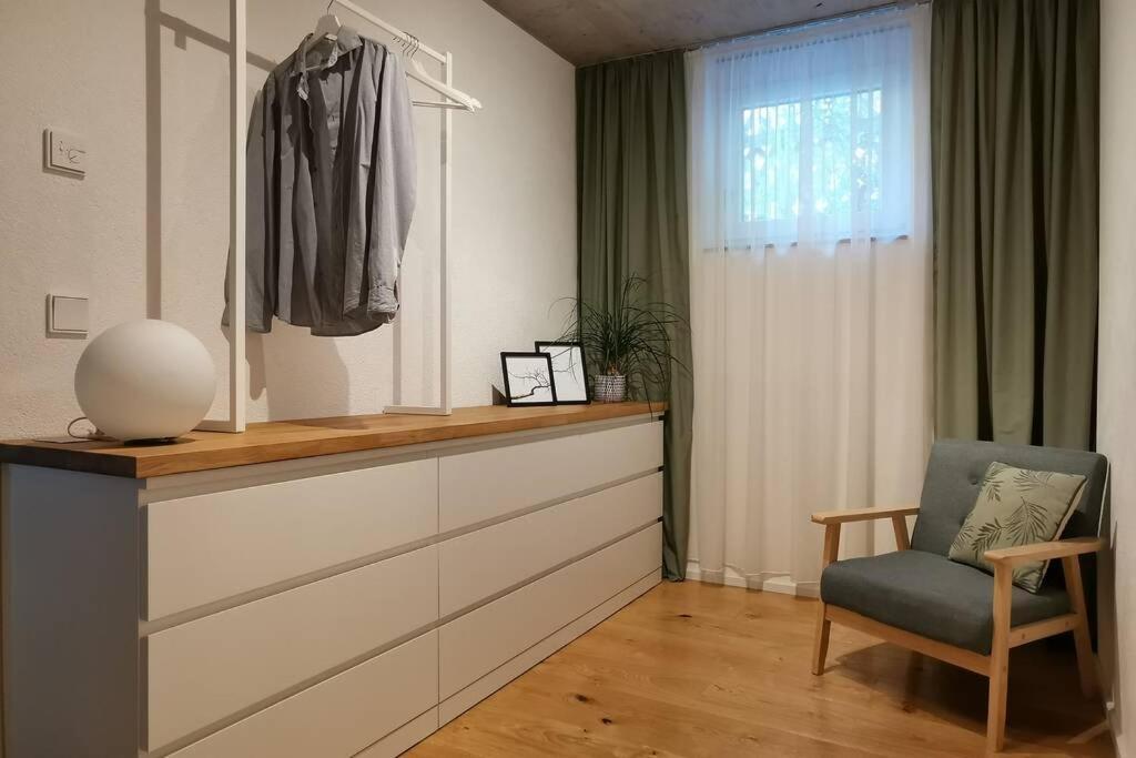 Moderne Ferienwohnung Rhenum Mit Wallbox ヴァルツフート＝ティンゲン エクステリア 写真